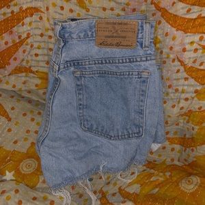 Cropped Jean Shorts 🦋